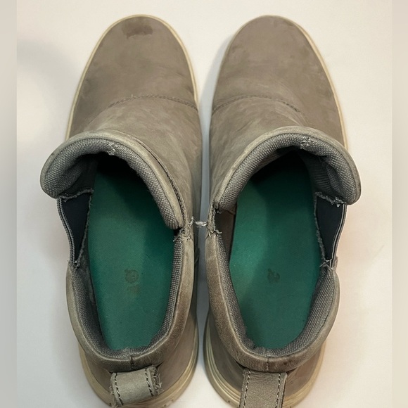 Timberland Women's Londyn Pull-On Chelsea Sneakers in Medium Grey - Picture 7 of 16